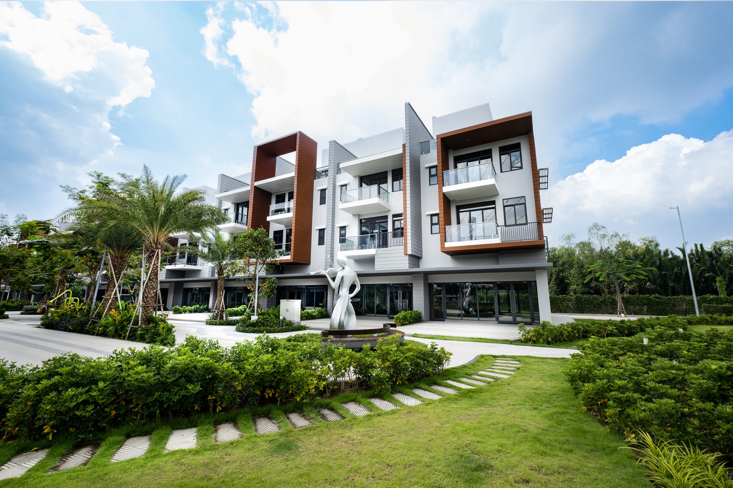 Slider Units at N2 street and internal park