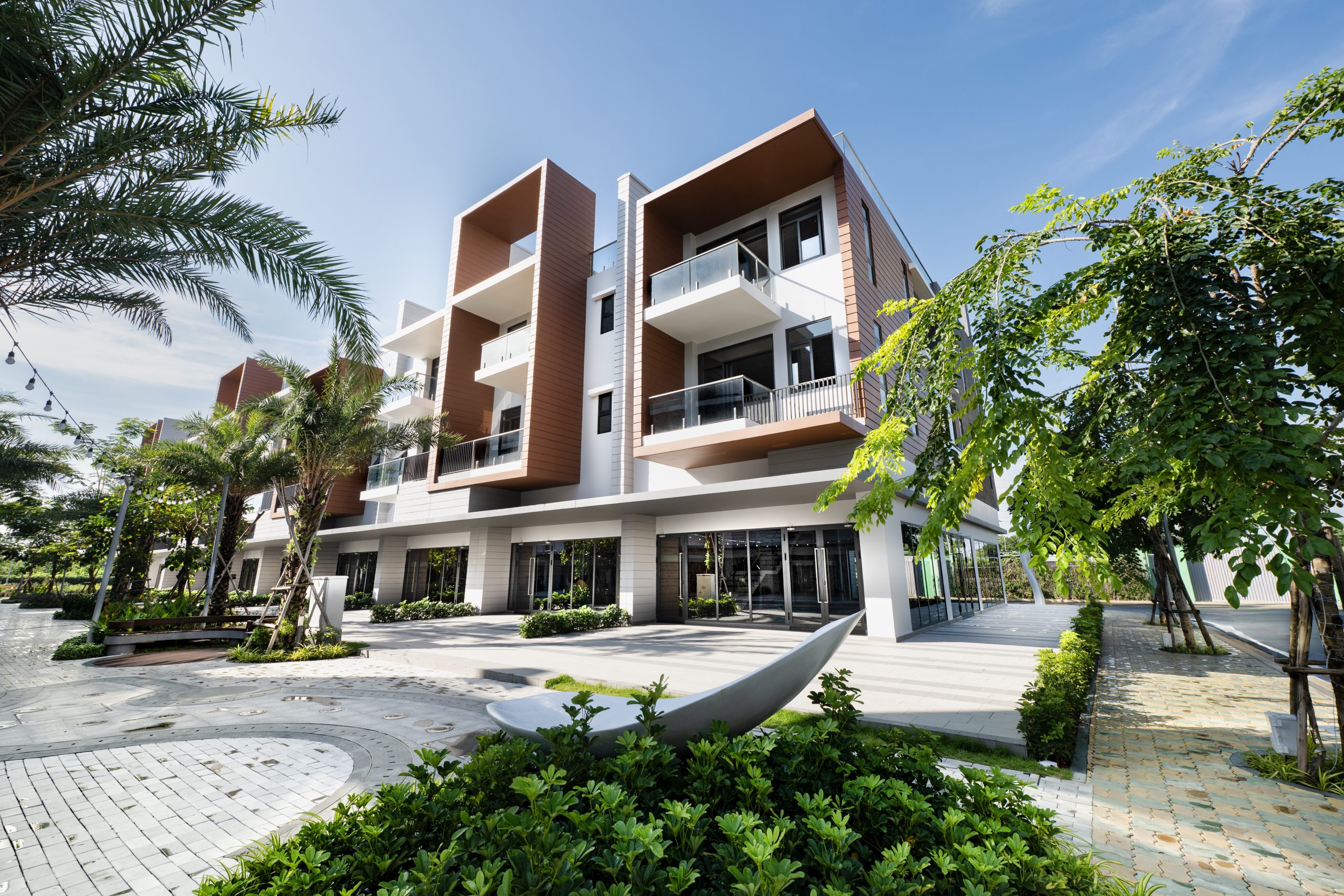 Slider Unit at N2 Street and Internal Park